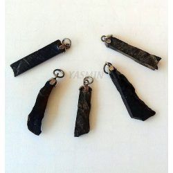 colgante-azabache-bruto.jpg