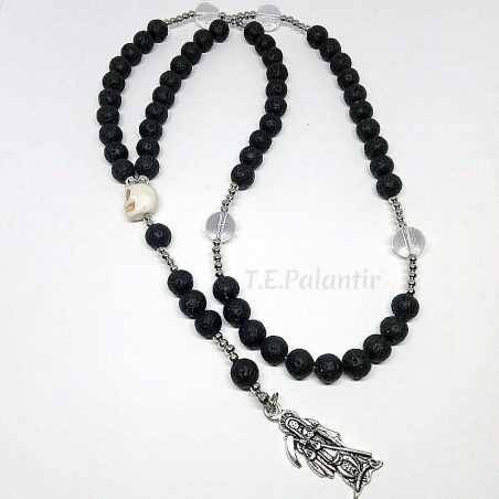 Rosario de la Santa Muerte, artesano realizado con lava y cuarzo.