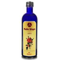 agua de rosas para limpieza y cuidado de la piel