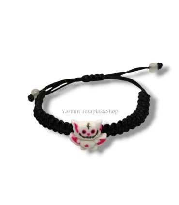 Black macramé Halloween bracelet.