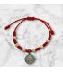 Bracelet rouge à 7 nœuds avec médaille de saint Benoît