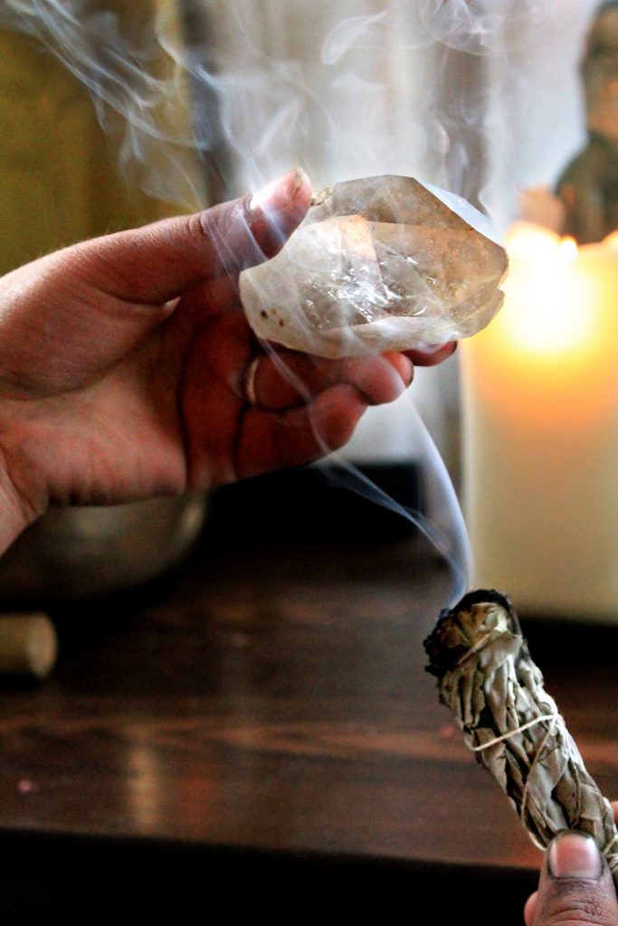 Luna llena y piedras son conceptos relacionados ya que esta fase lunar es la mejor para recargar nuestras piedras y cristales.